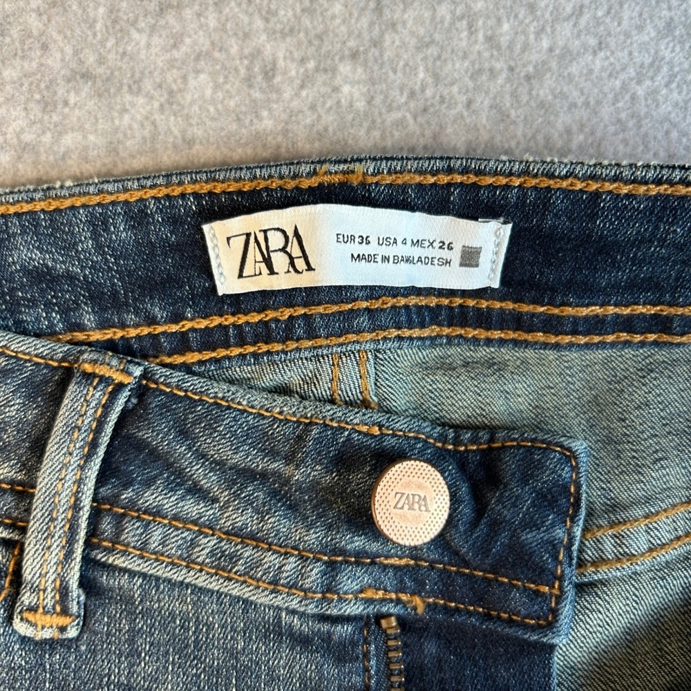 Zara Skinny Jeans Blue Distressed Raw Hem Casual Normcore Everyday Womens US 4 - Picture 3 of 12